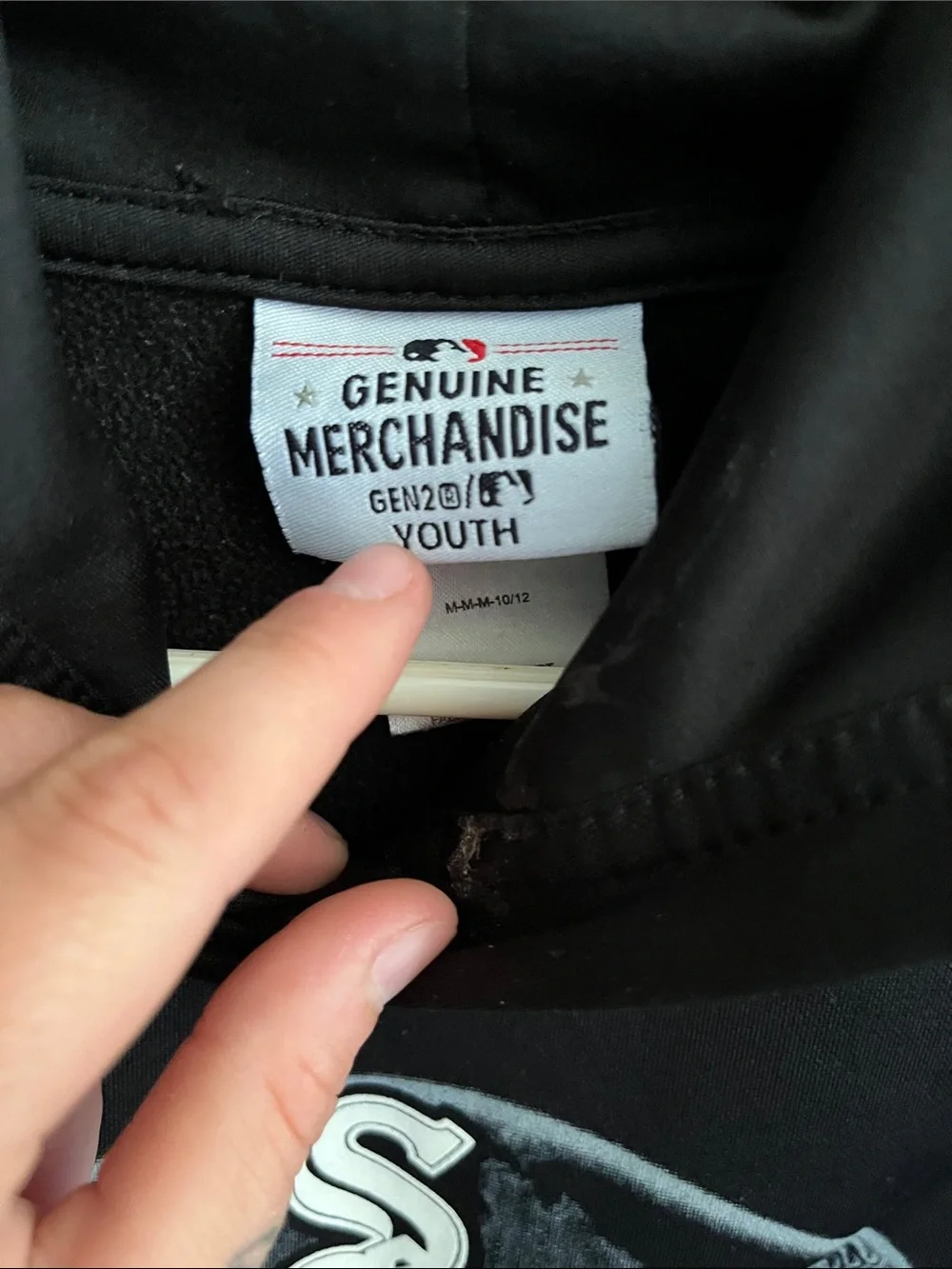 Genuine Merchandise Chicago White Sox Black Pullover Hoodie